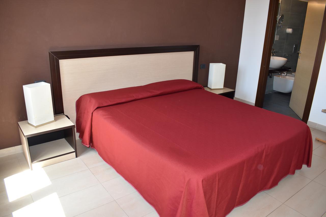 Hotel Il Portico فافينانا المظهر الخارجي الصورة