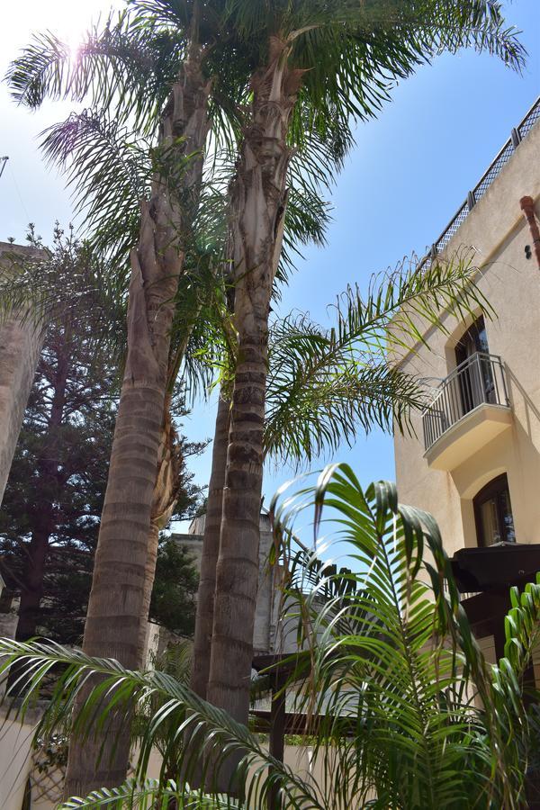 Hotel Il Portico فافينانا المظهر الخارجي الصورة