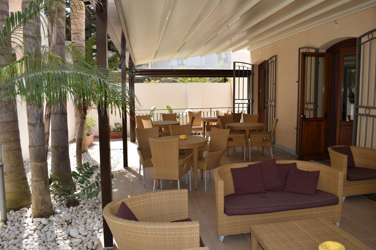 Hotel Il Portico فافينانا المظهر الخارجي الصورة