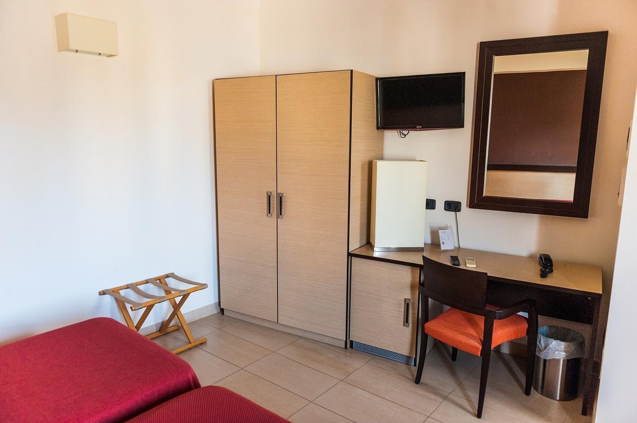 Hotel Il Portico فافينانا المظهر الخارجي الصورة