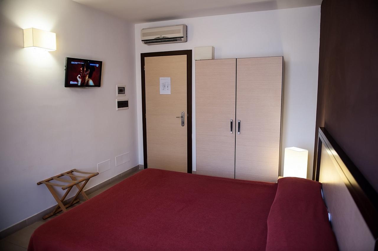 Hotel Il Portico فافينانا المظهر الخارجي الصورة