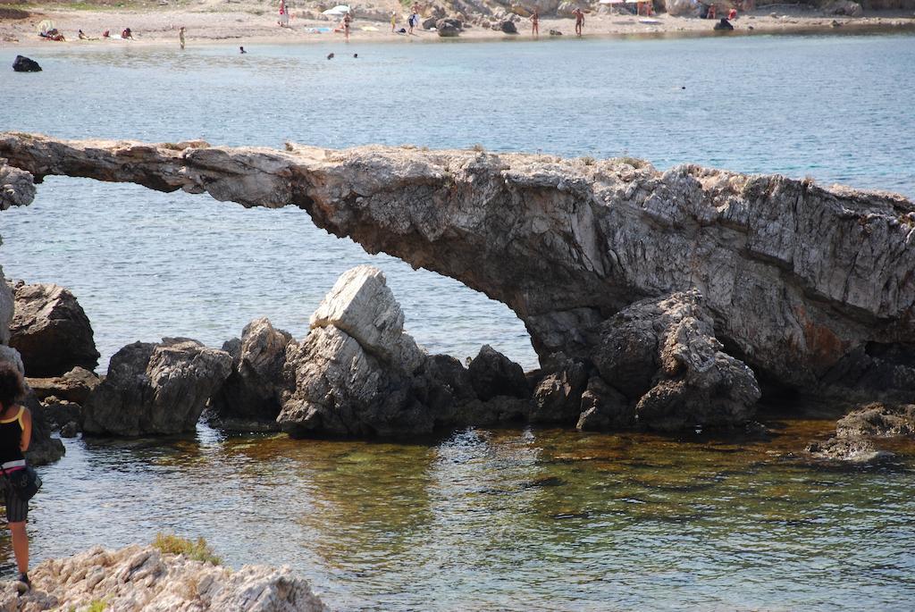 Hotel Il Portico فافينانا المظهر الخارجي الصورة